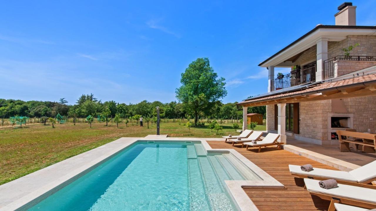 Villa Campagna Galižana Exteriör bild