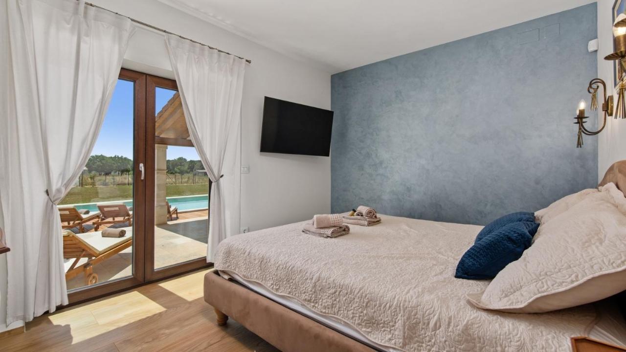 Villa Campagna Galižana Exteriör bild