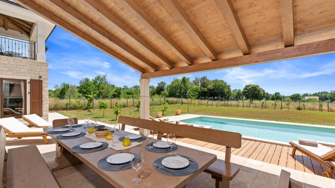 Villa Campagna Galižana Exteriör bild