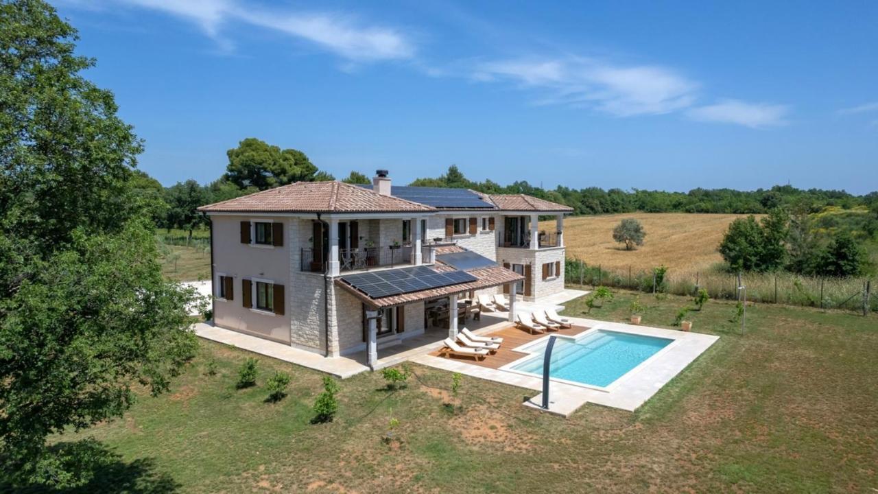 Villa Campagna Galižana Exteriör bild